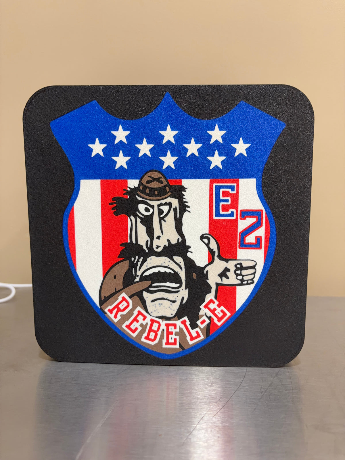 E-2 Glowbox