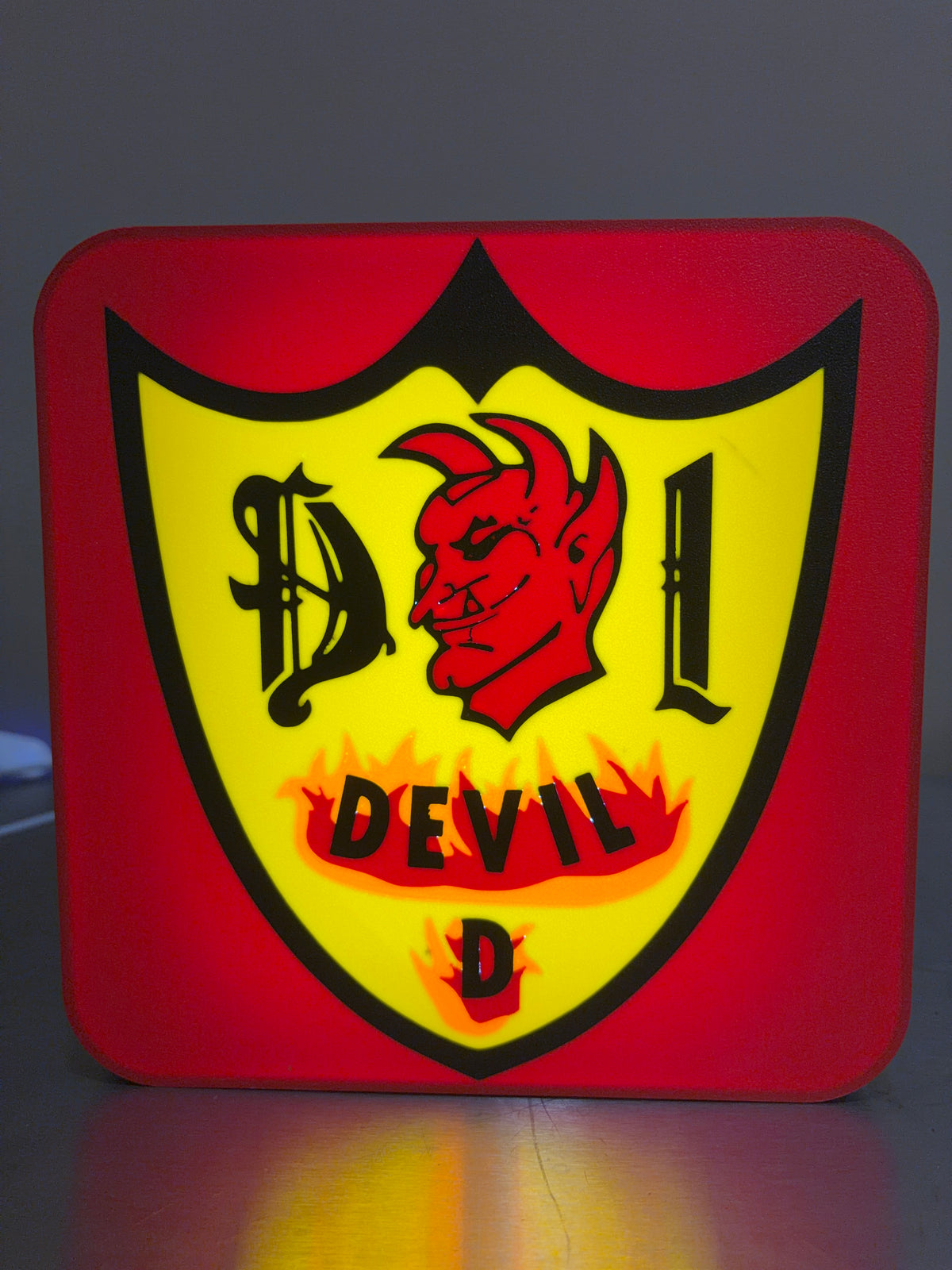 D-1 Glowbox
